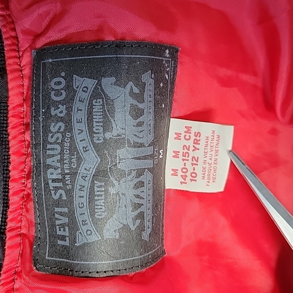 Levi's satin bomber jacket, black, size M, 10-12 years - Picture 6 of 10